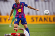 西甲-阿劳霍补时绝杀巴萨2-1吉罗纳豪取三分领跑积分榜