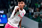 2-1!0-0!欧冠乱了,三大强队翻车,法甲第一遭绝杀,热刺拿1分 2-1!0-0!欧冠乱了,三大强队翻车,法甲第一遭绝杀,热刺拿1分